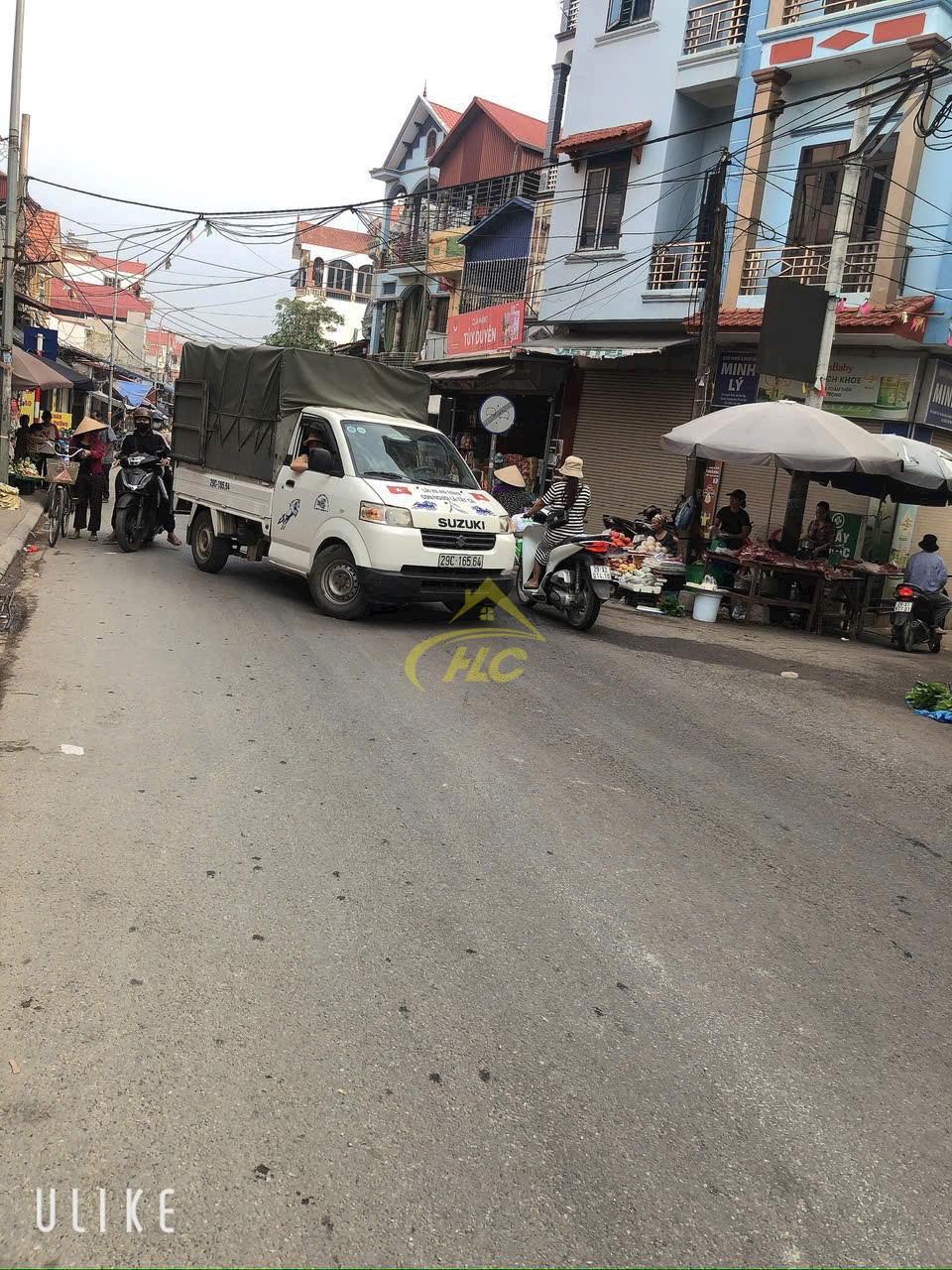 43,9m Thôn Quang Trung Chợ Hữu Văn 43,9m Thôn Quang Trung Chợ Hữu Văn