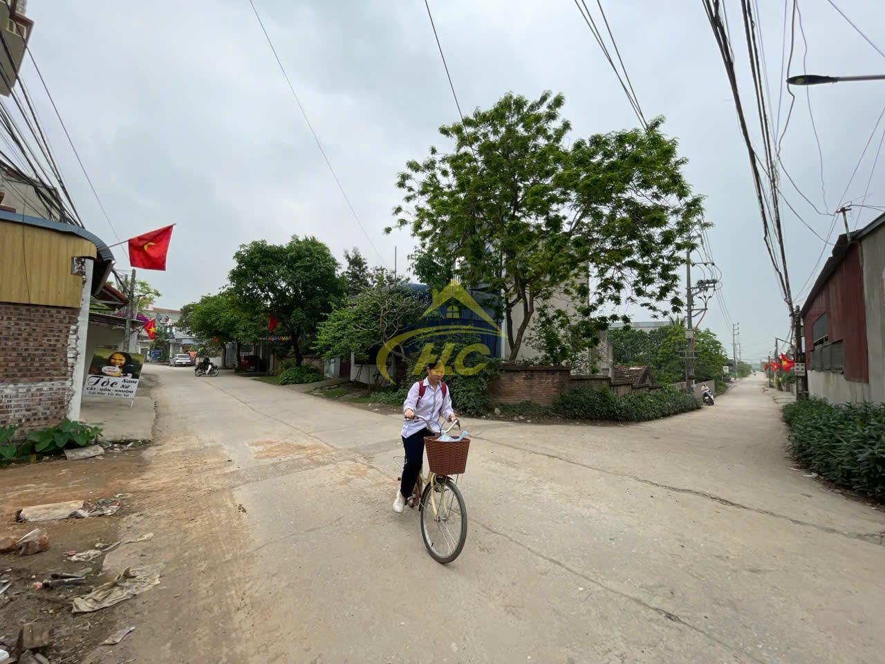 BÁN ĐẤT TRỤC CHÍNH LAM ĐIỀN – CHƯƠNG MỸ, HÀ NỘI BÁN ĐẤT TRỤC CHÍNH LAM ĐIỀN – CHƯƠNG MỸ, HÀ NỘI